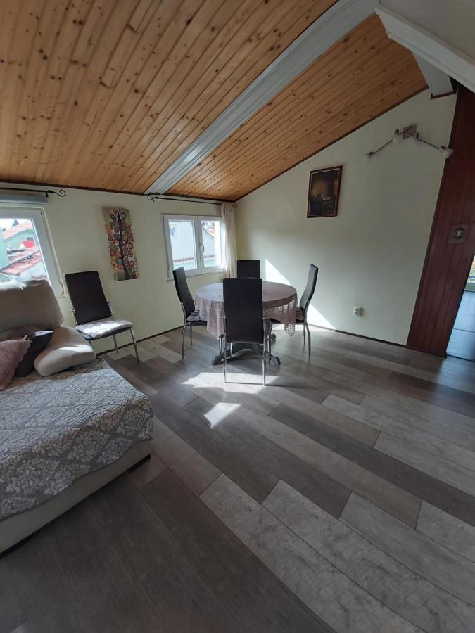 Apartment Malvina Mali Lošinj Exteriör bild