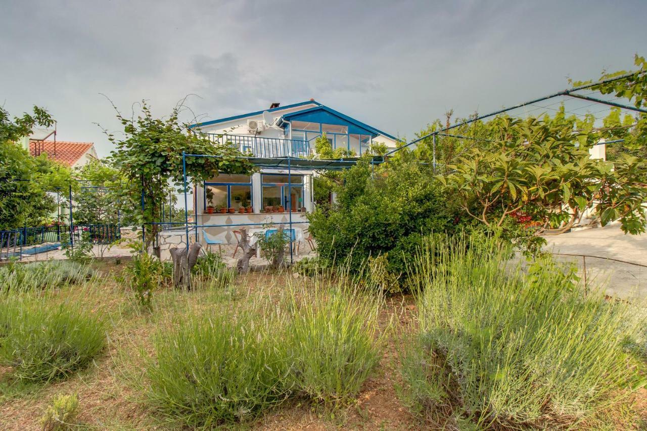 Apartment Malvina Mali Lošinj Exteriör bild