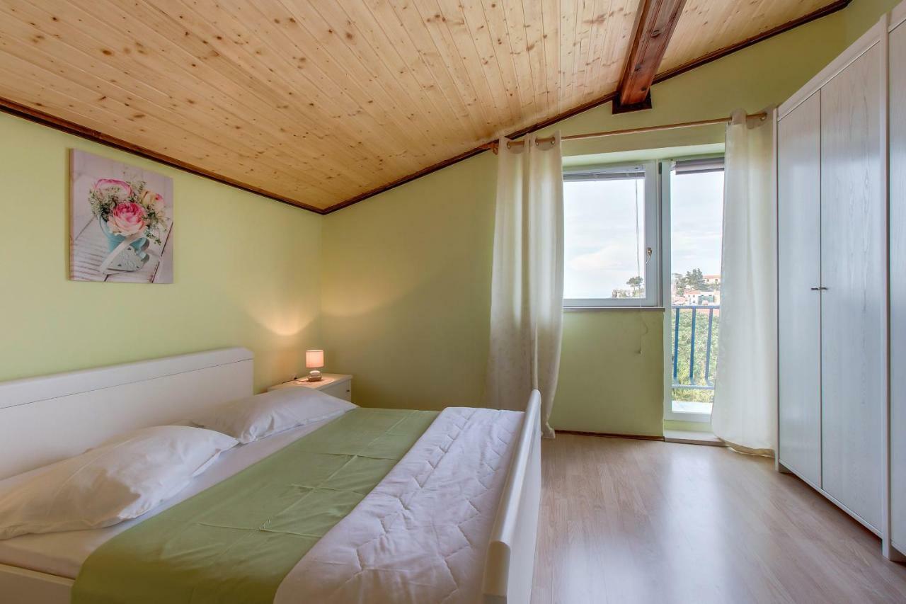 Apartment Malvina Mali Lošinj Exteriör bild